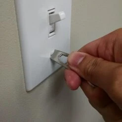 KeySmart Nano Wrench -Professional Kitchen Tool Store KS802SS KeySmart Compact Wrench Screwdriver Function