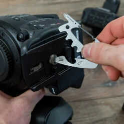 KeySmart AllTul Raptor Keychain Multi-tool 25 KeySmart AllTul Raptor Keychain Multi-tool -Professional Kitchen Tool Store KS824 SS RPT lifestyle 10