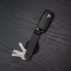 KeySmart Air Compact 2-in-1 AirTag And Key Holder -Professional Kitchen Tool Store KeySmartAir Backside Fob 1200x1200 2000x 7e7877e7 605f 4737 b4f0 4083715c33d0