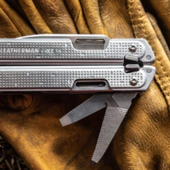 Leatherman FREE P4 Multipurpose Pliers With Nylon Sheath -Professional Kitchen Tool Store LT832640 Leatherman Free P4 File Open