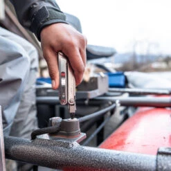 Leatherman Curl Multi-Tool With Black Nylon Sheath 31 Leatherman Curl Multi-Tool With Black Nylon Sheath -Professional Kitchen Tool Store LT832930 Leatherman Curl Screwdriver