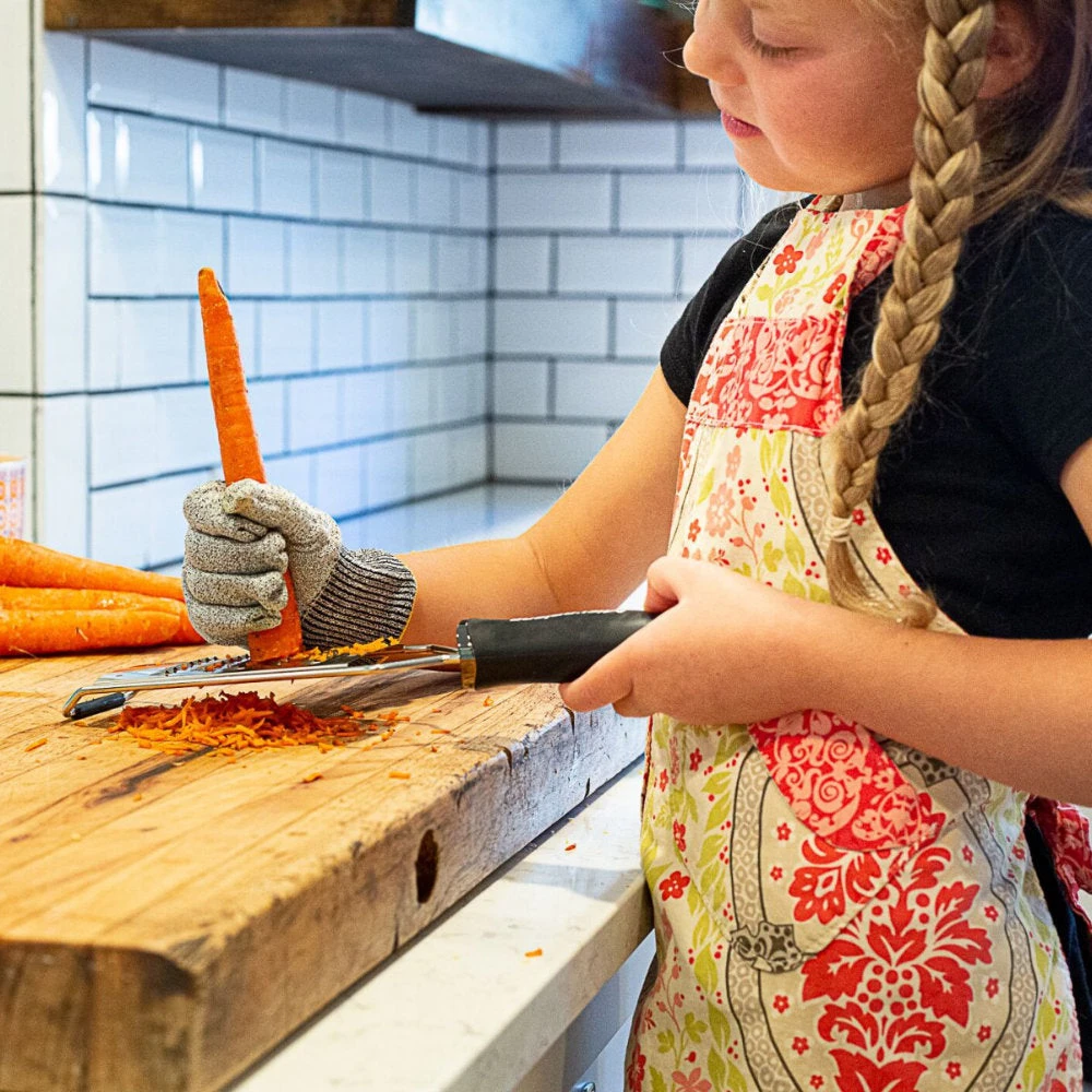 Microplane Cut Resistant Glove, Child Size 4 Microplane Cut Resistant Glove, Child Size - Image 2