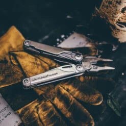 Leatherman Surge Multi-Tool With 4-Pocket Nylon Sheath -Professional Kitchen Tool Store lt830158 atwork x1000 f2337239 e083 4638 a4a9 013b84fbe278