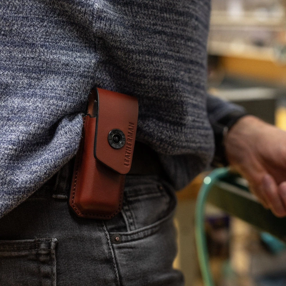 Leatherman Ainsworth Leather Belt Sheath, Medium 7 Leatherman Ainsworth Leather Belt Sheath, Medium - Image 5