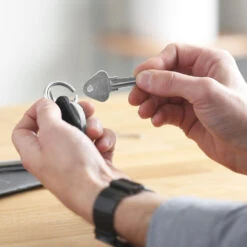 Orbitkey Ring -Professional Kitchen Tool Store okrngsvcc inuse x1000 29573c28 c419 48ae b0fe 3ff56eee1bf8