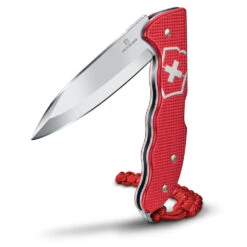 Victorinox Hunter Pro Red Alox Swiss Army Knife With Clip And Lanyard -Professional Kitchen Tool Store sa941520 beautyshot x1000 ee2567fe 5fe7 4963 9ce1 163883157ed2