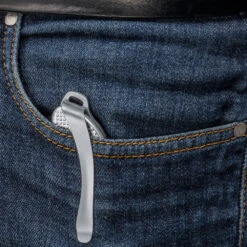 Victorinox Hunter Pro Alox Swiss Army Knife With Clip And Lanyard -Professional Kitchen Tool Store sa9415m26 pocketclipinuse x1000 5bebc75c 2cef 4a09 bf1d c0f89dc2016a